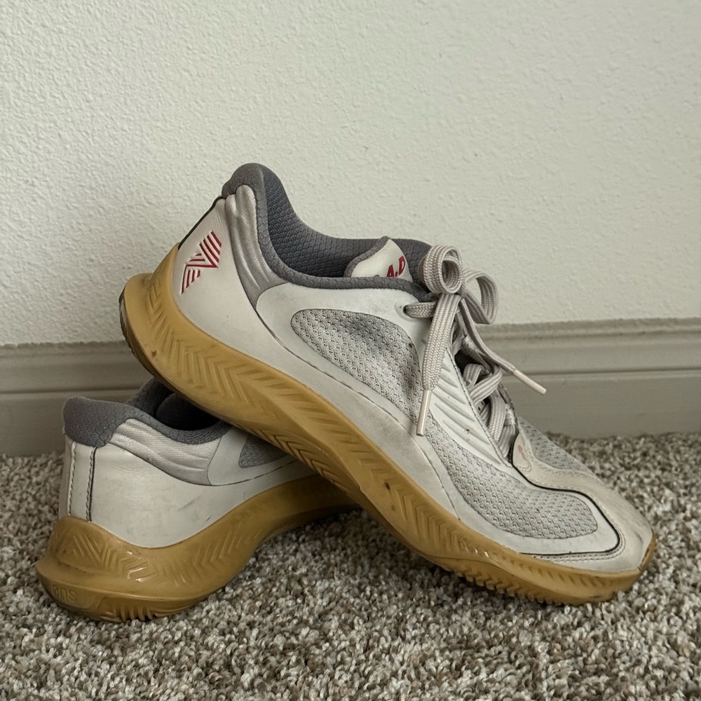 RAD V1 Trainers